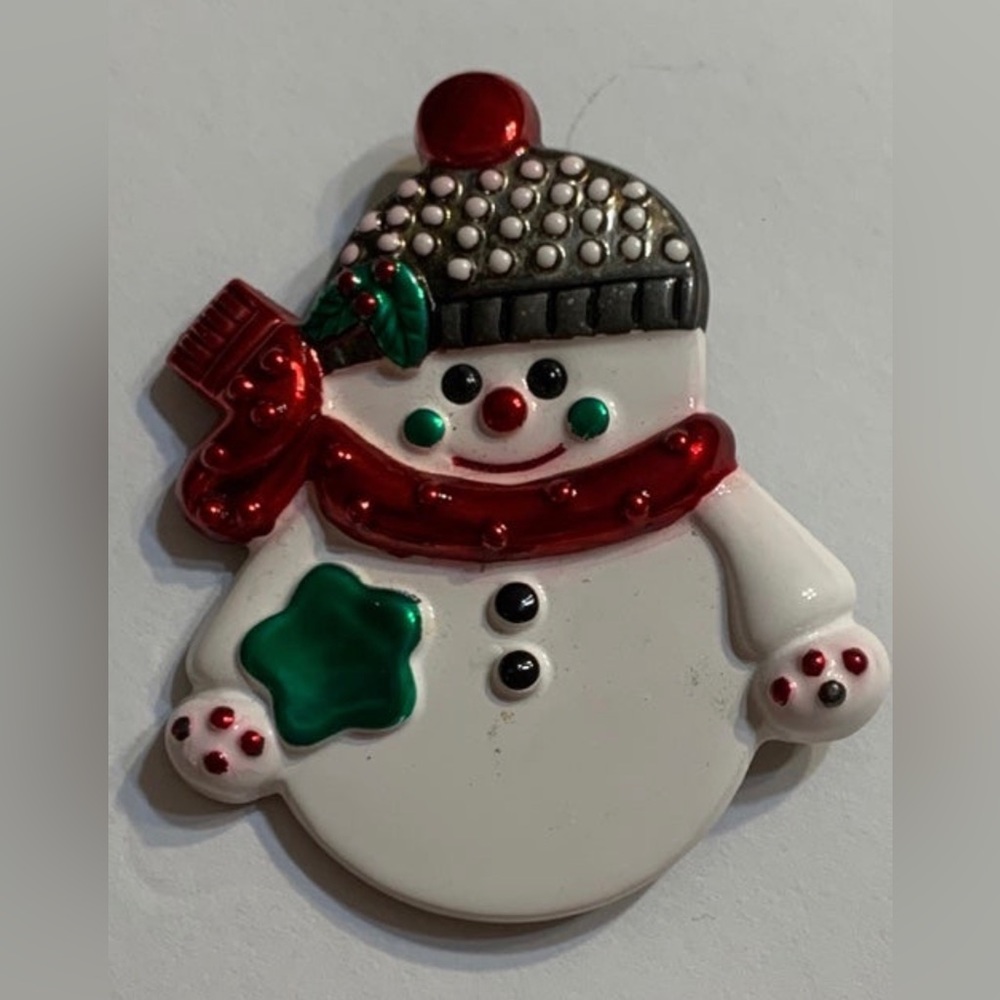 Vintage snowman brooch signed “best”